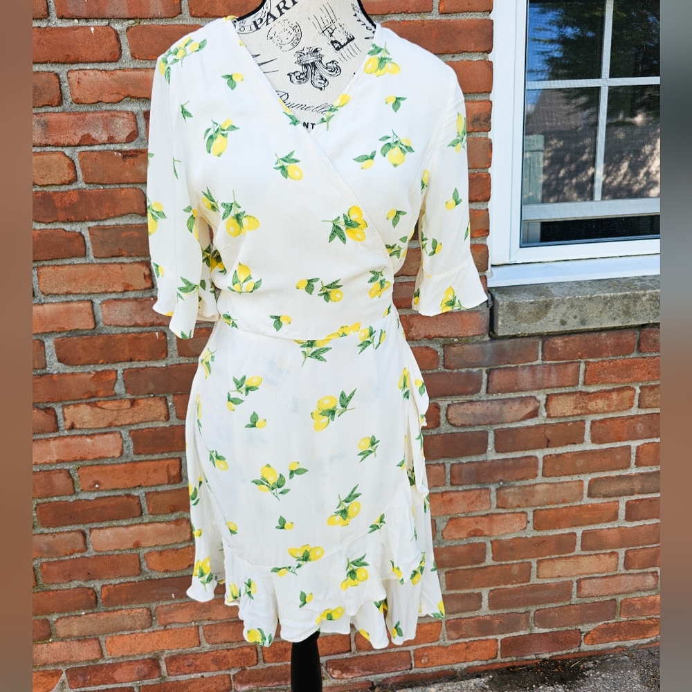 New Elodie Lemon Print Ruffle Hem Wrap Dress – Size Medium